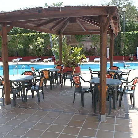 Apartahotel Del Sol מלון דירות